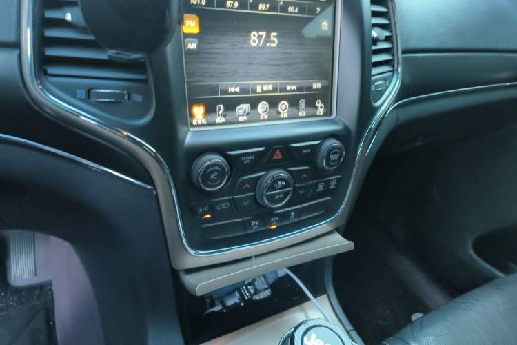 Used Jeep Grand Cherokee 2014 3.6L Elite Navigation Edition