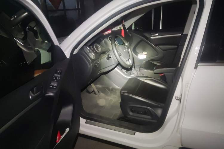 Used Volkswagen Tiguan 2017 300TSI Automatic Two-Wheel Drive Silk Road Comfort Edition
