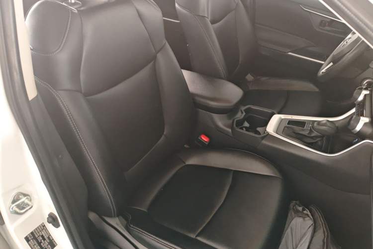 Used Toyota RAV4 2022 2.0L CVT Two-Wheel Drive Urban Edition