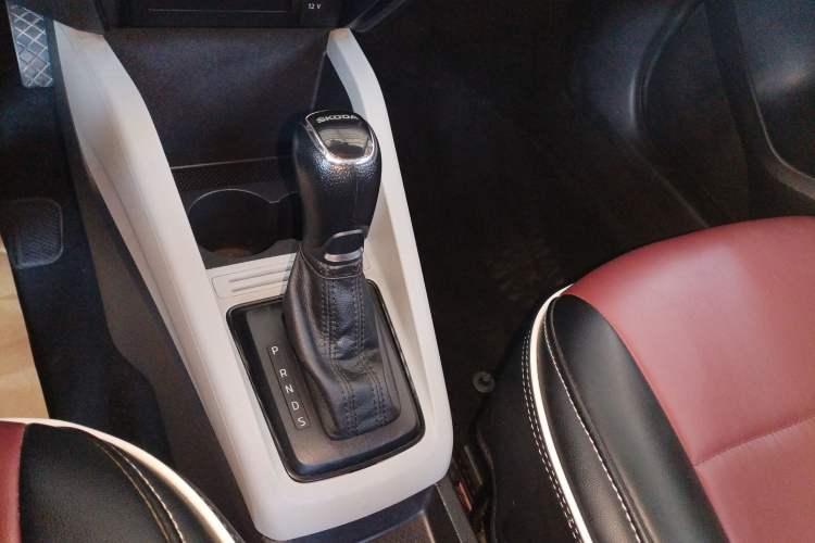 Used Skoda Fabia 2017 1.4L Automatic Car Enjoy Edition
