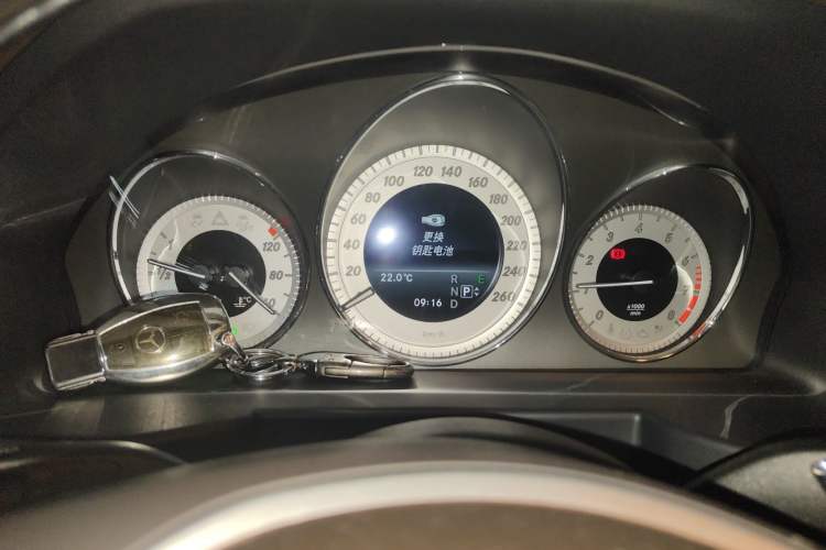 Used Mercedes-Benz GLK-Class 2013 Facelift GLK 300 4MATIC Fashion Edition