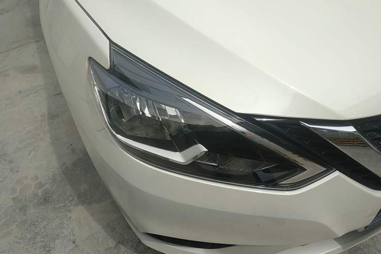 Used Nissan Sylphy 2024 Classic 1.6XE CVT Comfort Edition Right Front Headlight