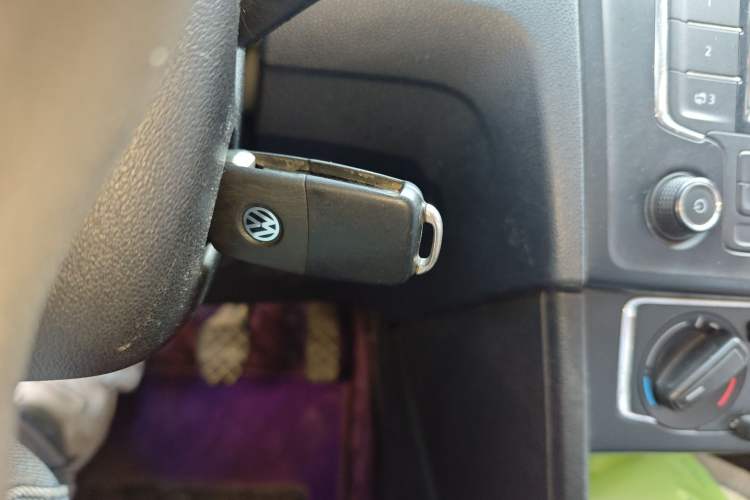 Used Volkswagen Jetta 2015 1.6L Manual Comfort Model Vehicle Key