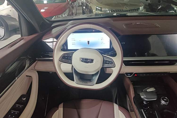 Used Geely Auto Monjaro L 2024 2.0TD High-Power Automatic Two-Wheel Drive Yunqi Version