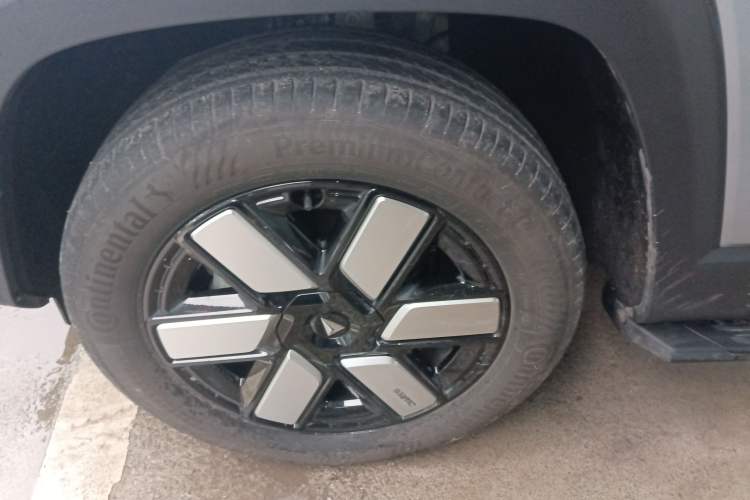 Used Deepal G318 2024 Four-Wheel-Drive Air Suspension Model