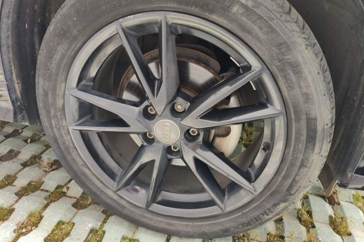 Used Audi Q2L 2021 35 TFSI Progressive Dynamic Edition
