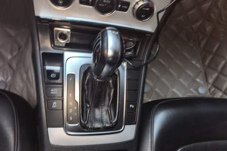 Used Volkswagen Magotan 2012 1.8TSI Luxury Model Gear Lever