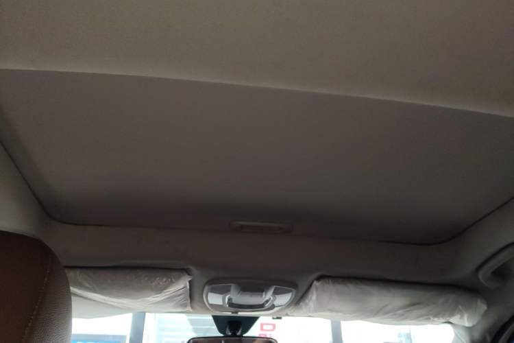 Used BAIC Weiwang S50 2016 1.5T Manual Joyful Luxury Edition Headliner