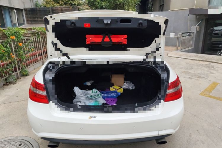 Used Mercedes-Benz E-Class 2012 E 260 CGI Convertible Trunk