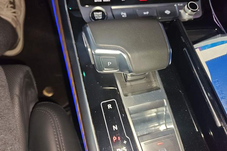 Used Audi Q7 2021 55 TFSI quattro S line Prestige Edition Gear Lever