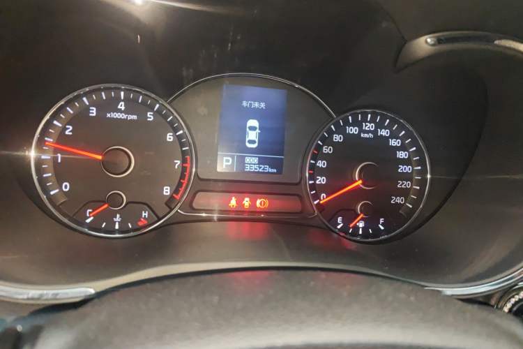 Used Kia K3 2015 1.6L Automatic GLS Instrument Cluster