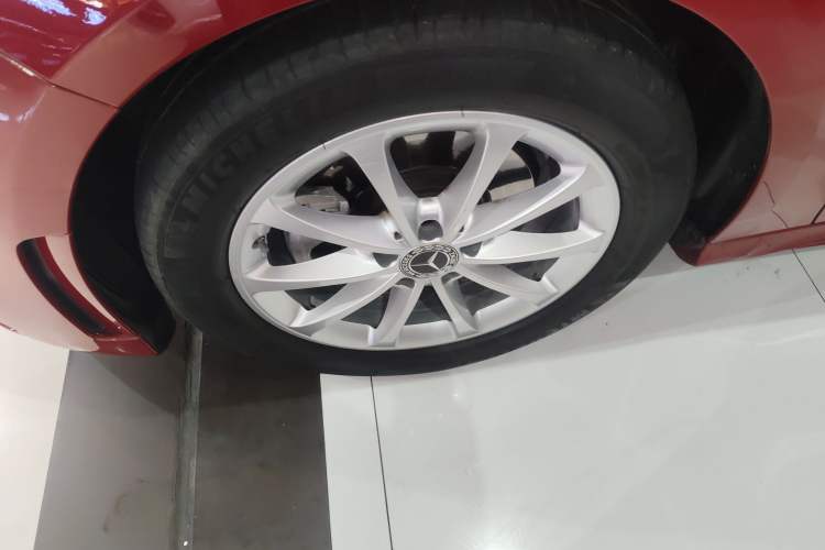 Used Mercedes-Benz A-Class 2021 A 200 L Sport Sedan Fashion Model
