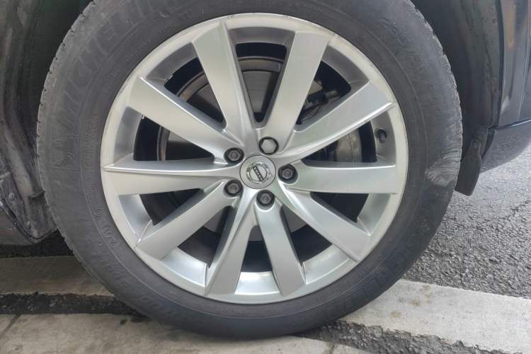 Used Volvo XC90 2017 T5 Zhiyi Edition 5-seater Right Front Wheel Hub