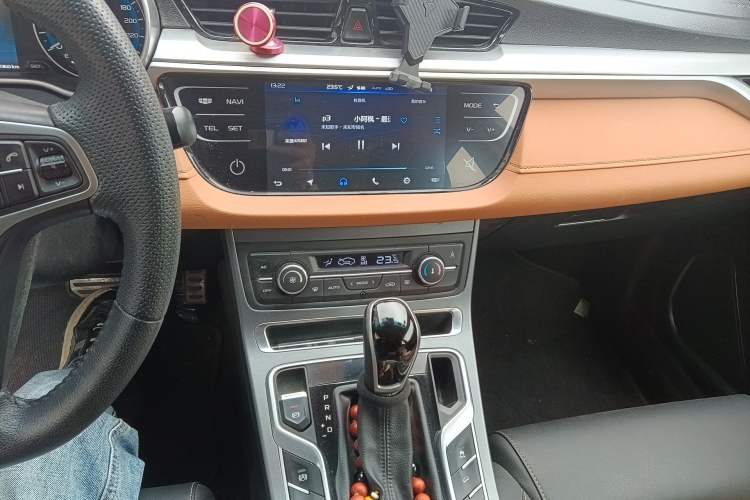 Used Geely Auto Vision S1 2018 1.4T CVT Fengchi Model Audio And AC Panel