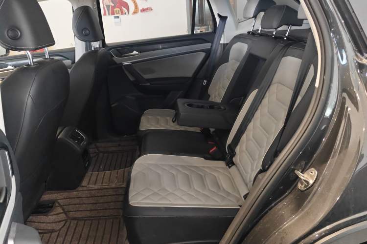 Used Volkswagen Tayron 2023 280TSI Two-Wheel-Drive Luxury Plus Advanced Version