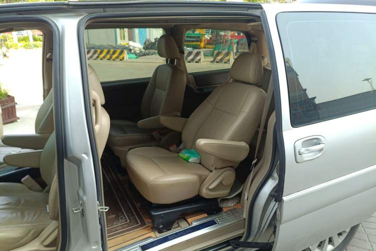 Used Buick GL8 2011 2.4L LT Executive Edition
