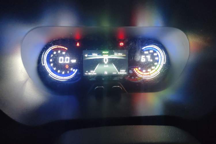 Used Chana Ruixing EM80 2023 Liftgate Design 7-Seater Comfort Version 38.7 kWh
