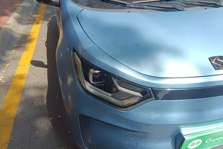 Used SOL E10X 2021 302 km Range Luxury Version 31.4 kWh
