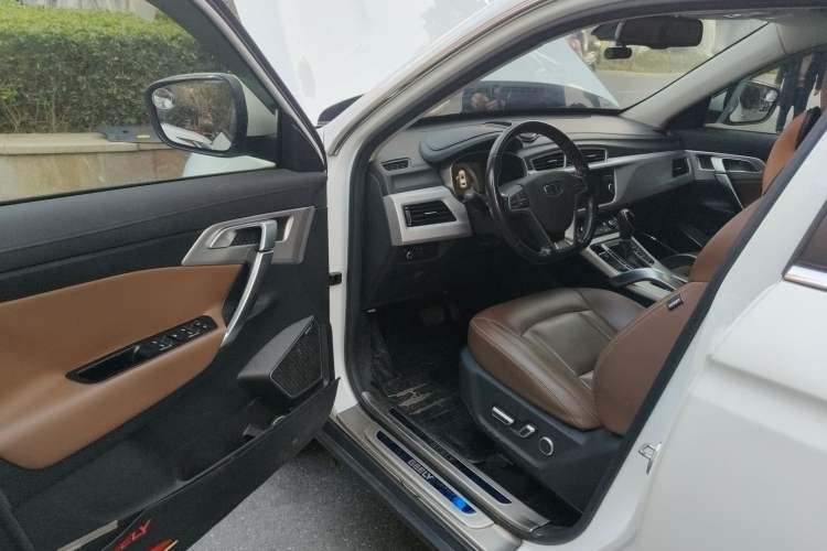 Used Geely Auto Emgrand X7 Sport 2016 1.8TD Automatic ZhiZun Version