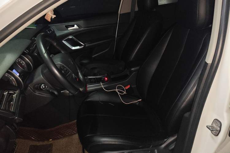 Used Peugeot 408 2014 1.8L Automatic Luxury Edition Left Front Seat