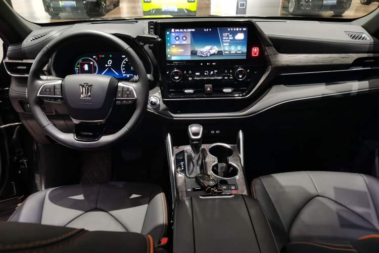 Used Toyota Crown Kluger 2024 2.5L HEV Four-Wheel Drive Premium Edition
