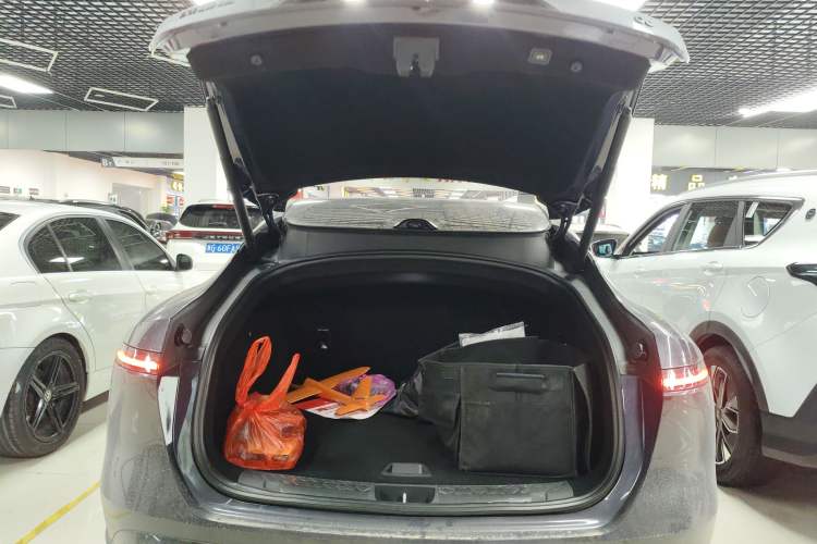 Used Avatr 06 2025 Ultra Pure Electric Edition