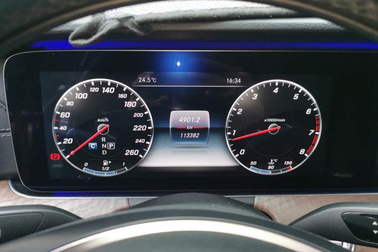 Used Mercedes-Benz E-Class 2016 E 200 L
