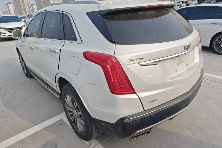 Used Cadillac XT5 2017 Anniversary Edition 25T Luxury Model