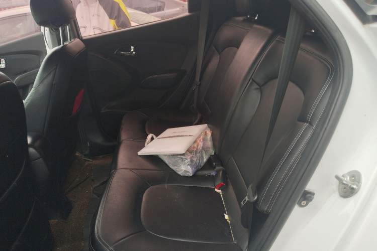 Used Hyundai ix35 2013 2.0L Automatic 2WD Comfort GL China IV Standard