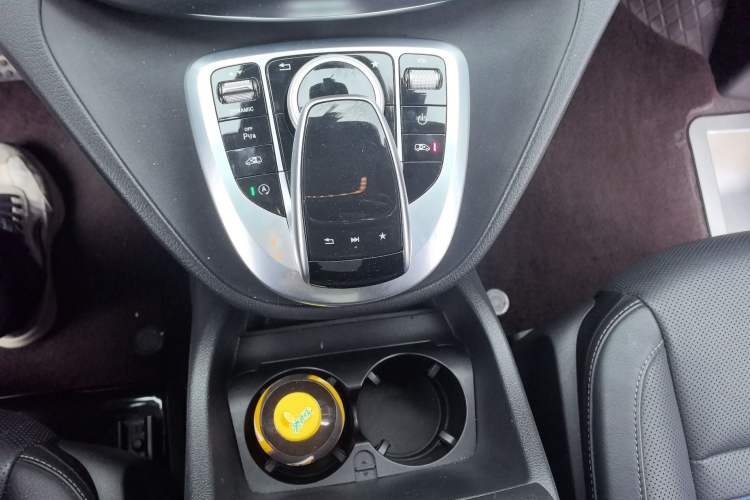 Used Mercedes-Benz V-Class 2017 V 260 L Prestige Edition
