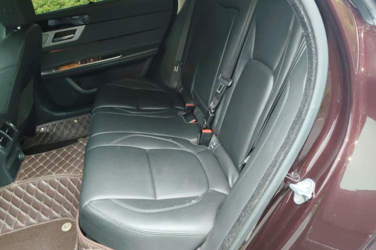 Used Jaguar XFL 2020 XFL 2.0T P200 Two-Wheel-Drive Elite Edition Left Rear Seat