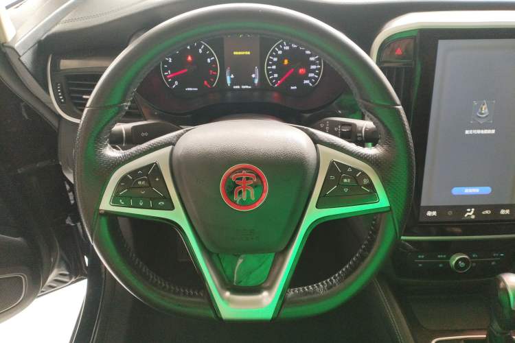 Used BYD Song MAX 2017 1.5T Automatic Smart Connect Luxury 7-Seater
