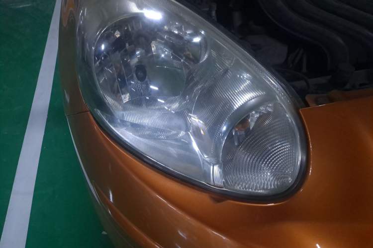 Used Nissan March 2010 1.5L Automatic Easy-Drive Version
