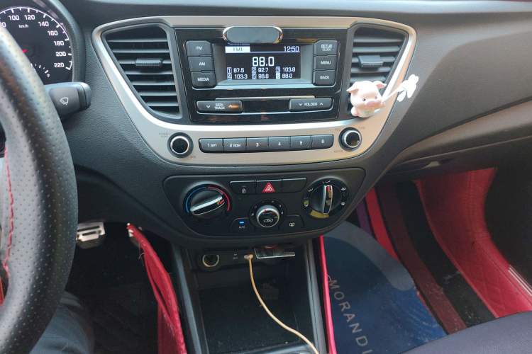 Used Hyundai Verna (new generation) 2016 1.4L Manual Cool Edition GLS
