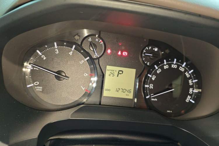 Used Toyota Prado 2017 2.7L Automatic 2700 Gasoline 4x4 7-Seater – Middle East Version Instrument Cluster