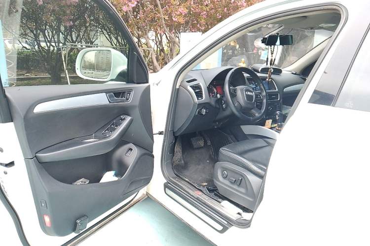 Used Audi Q5 2012 2.0TFSI Technology Model
