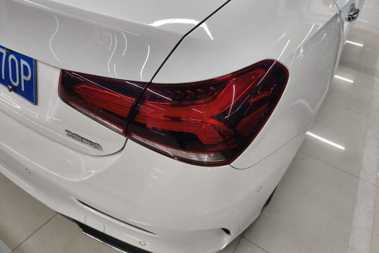 Used Mercedes-Benz A-Class 2022 Revised Version A 200 L Sport Sedan Fashionable Style