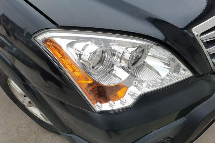 Used Roewe W5 2014 1.8T 2WD Automatic Tharu Special Edition
