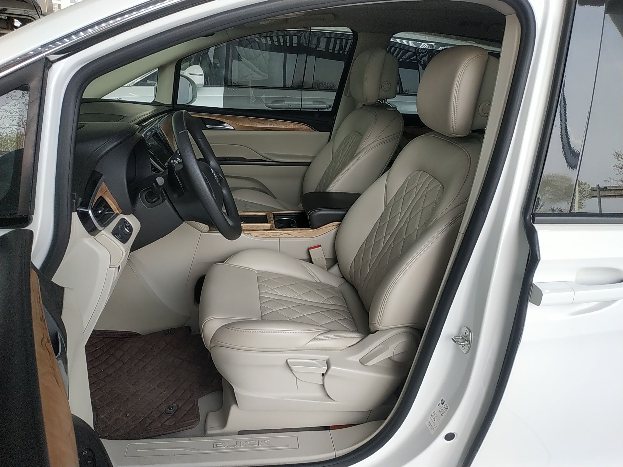 Avant de la voiture