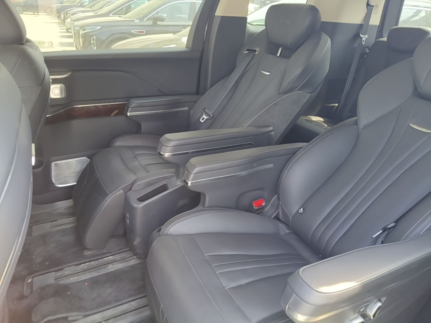 Hongqi HQ9 2023 2.0T Smart Connect Flagship Edition - Chinese Trim Xiang — снимка 20