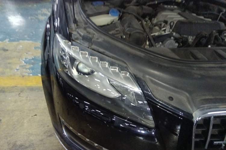 Used Audi Q7 2014 35 TFSI Sport Edition Right Front Headlight