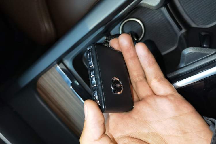 Used Volvo S60 2022 B4 Zhiyuan Luxury Edition
