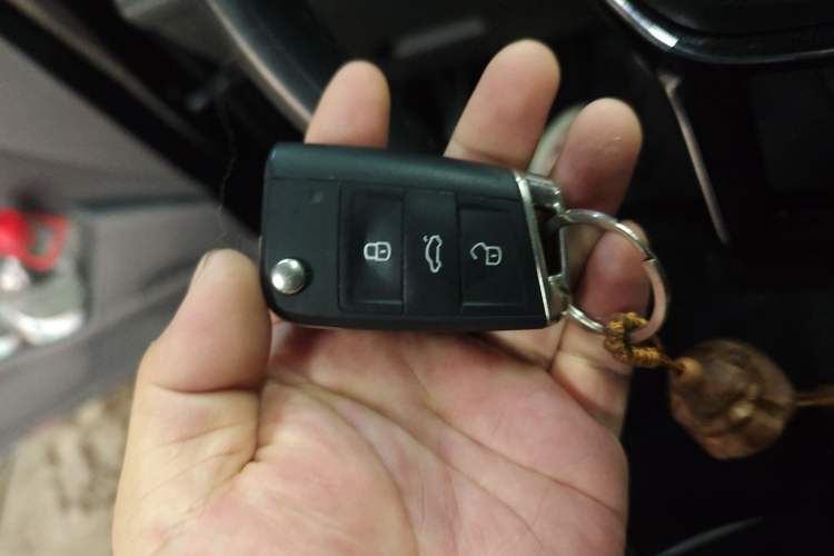 Used Volkswagen Tharu 2022 280TSI Two-Wheel Drive Comfort Edition
