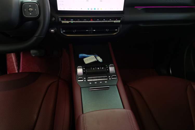 Used Tank 300 New Energy 2025 Hi4-T