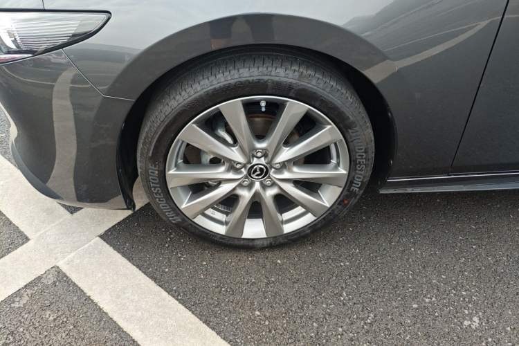 Used Mazda 3 Axela 2023 2.0L Automatic Zhiyao Edition Exterior 4