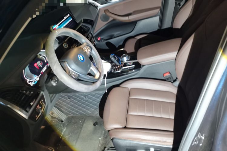 Used BMW iX3 2021 Updated Leading Edition
