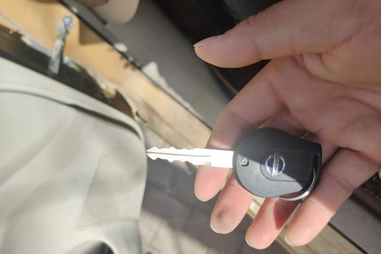 Used Nissan Tiida 2011 1.6L Manual Comfort Edition
