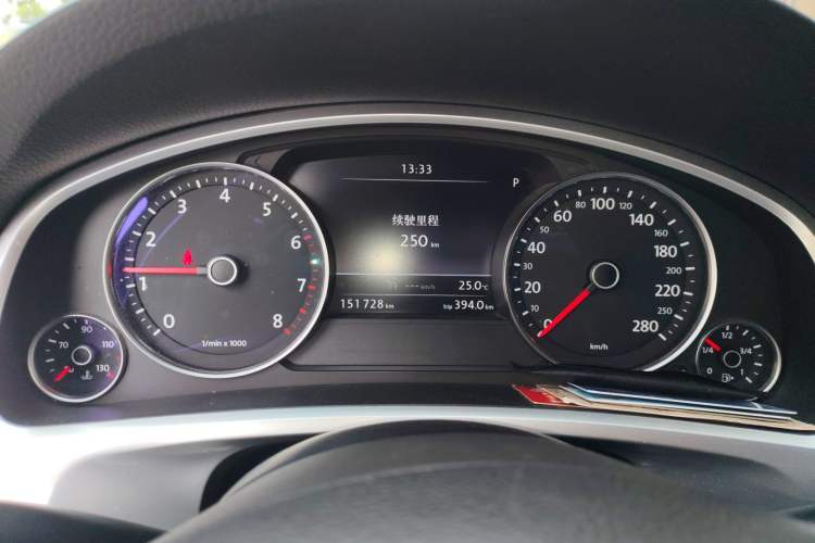 Used Volkswagen Touareg 2011 3.0 TSI Standard Version Instrument Cluster