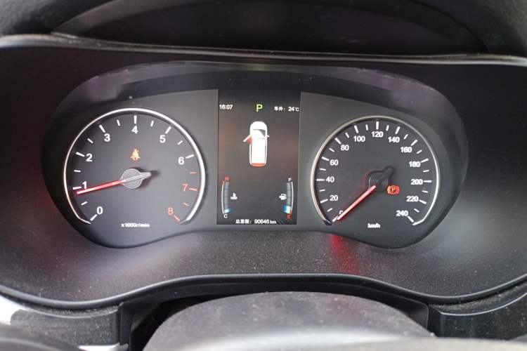 Used BYD Song MAX 2018 1.5T Automatic Smart Connect Luxury 6-Seater
