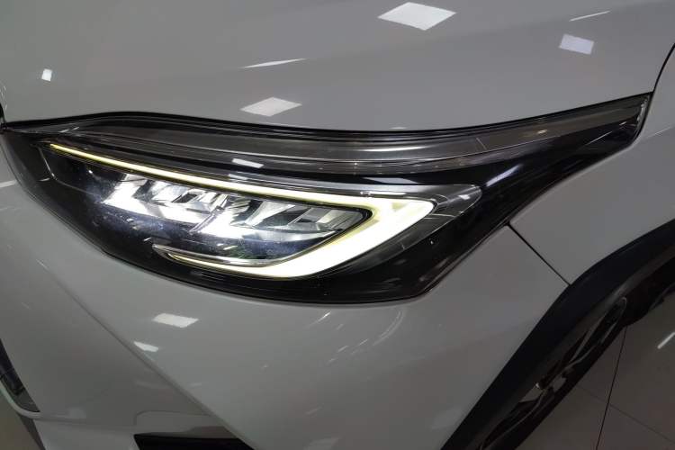 Used Toyota YARiS L Zhi Xuan 2020 X-Trail X 1.5L CVT Leading Edition
